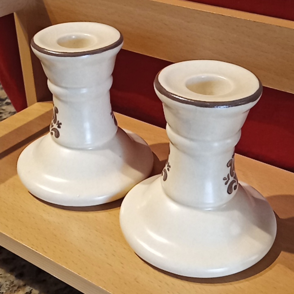 RARE-Pfalzgraff Village Pattern Set of 2 Series #1 Short Candlestick Holders. - Picture 4 of 16